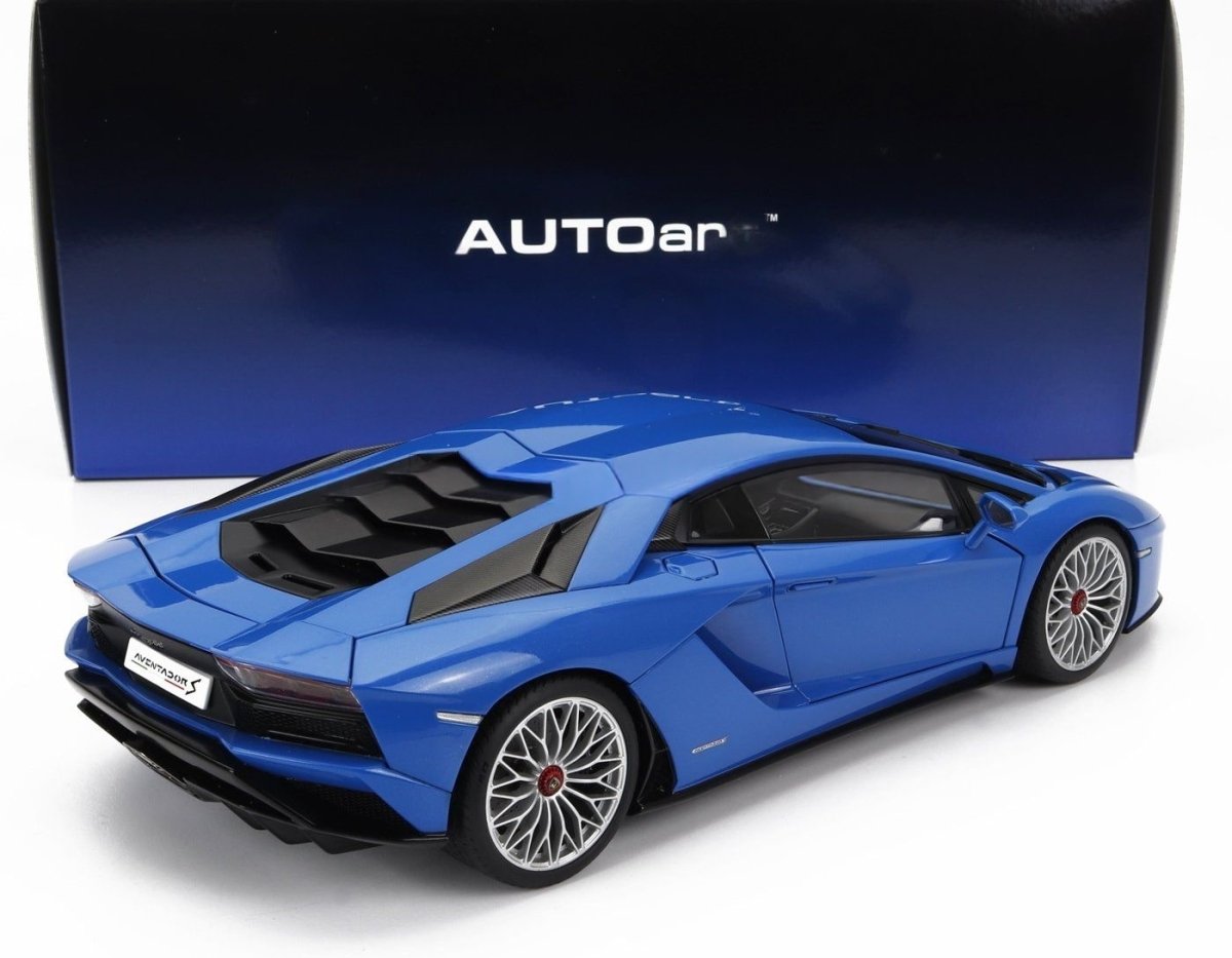 AUTOART - 1/18 - LAMBORGHINI - AVENTADOR S 2017 - BLUE NILA - Garage 73