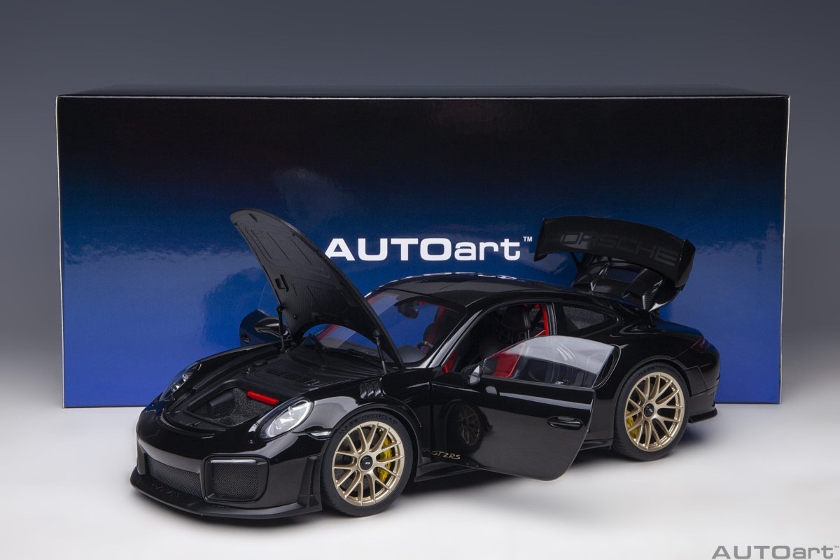 AUTOART - 1/18 - Porsche 911 (991.2) GT2 RS, Weissach Package, Black - Garage 73