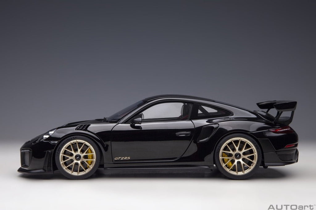 AUTOART - 1/18 - Porsche 911 (991.2) GT2 RS, Weissach Package, Black - Garage 73
