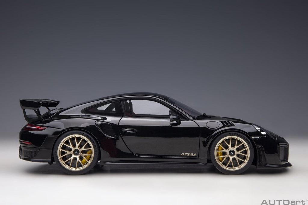 AUTOART - 1/18 - Porsche 911 (991.2) GT2 RS, Weissach Package, Black - Garage 73