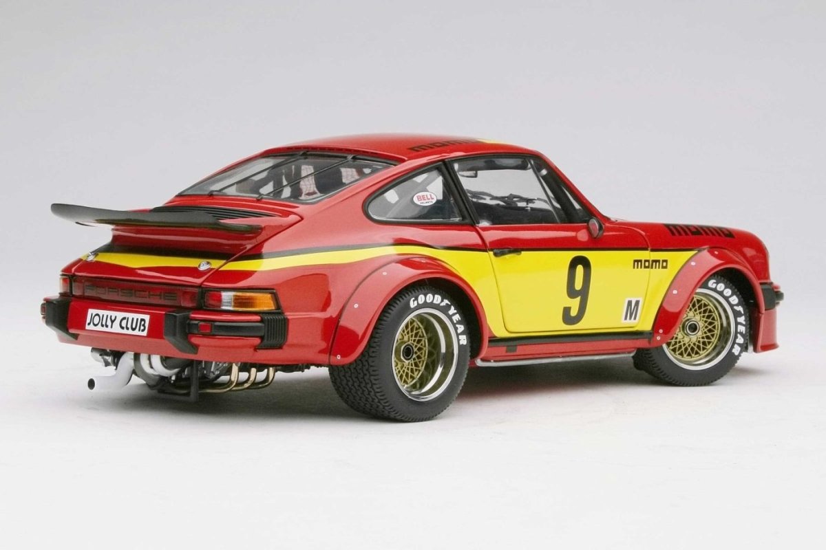 EXOTO - 1/18 - PORSCHE 934 RSR - GT Winner, 1977 Silverstone 6 Hours - Garage 73