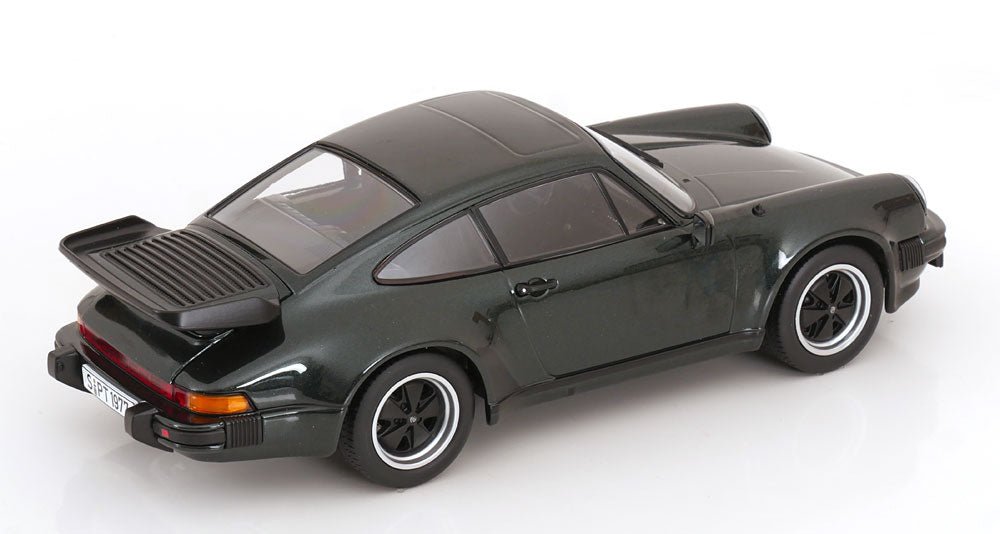 KK-SCALE - 1/18 - PORSCHE 911- 930 turbo 3.3 1977 GREEN - Garage 73