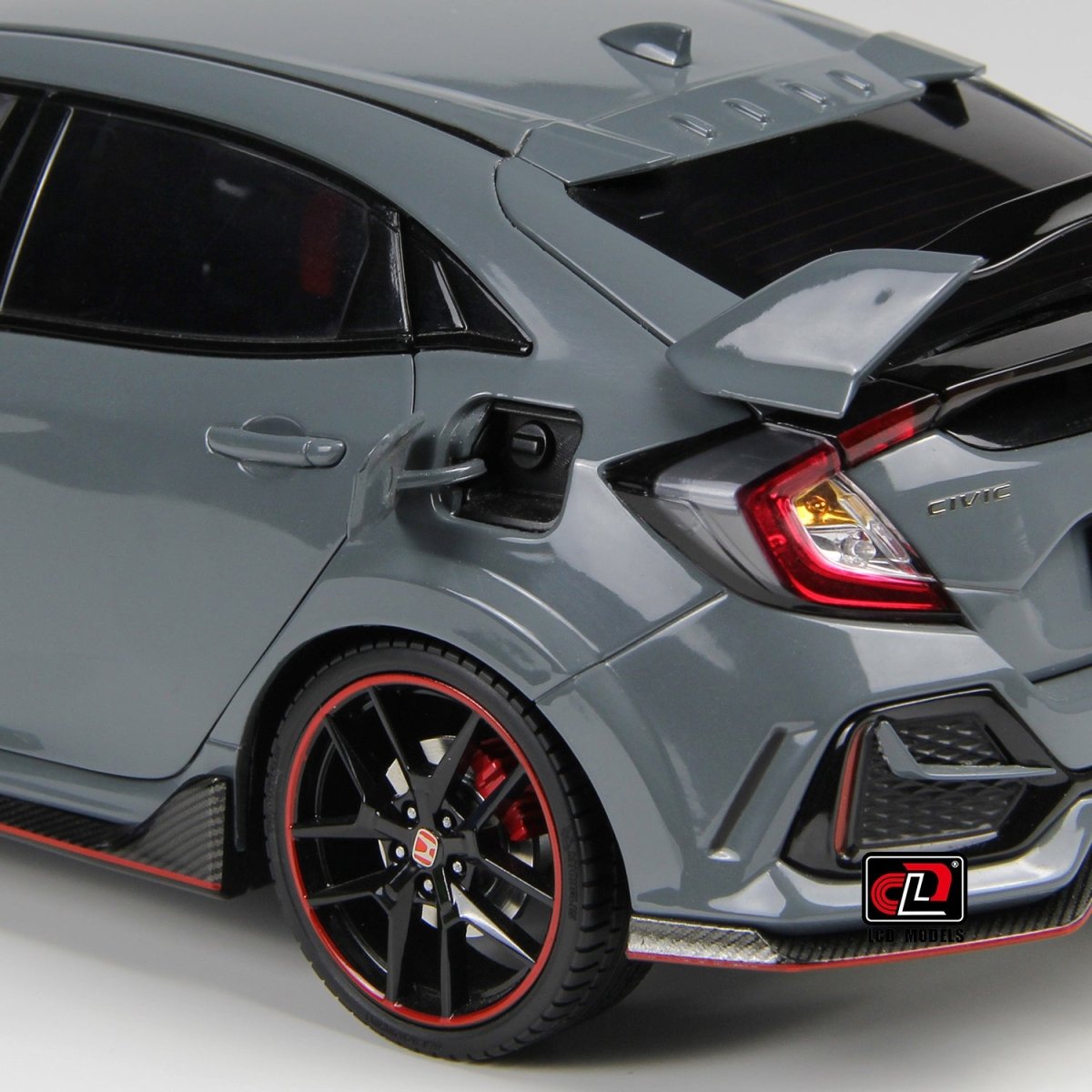 LCD 1/18 Honda Civic Type R FK8 2020 - Cement Grey - Garage 73