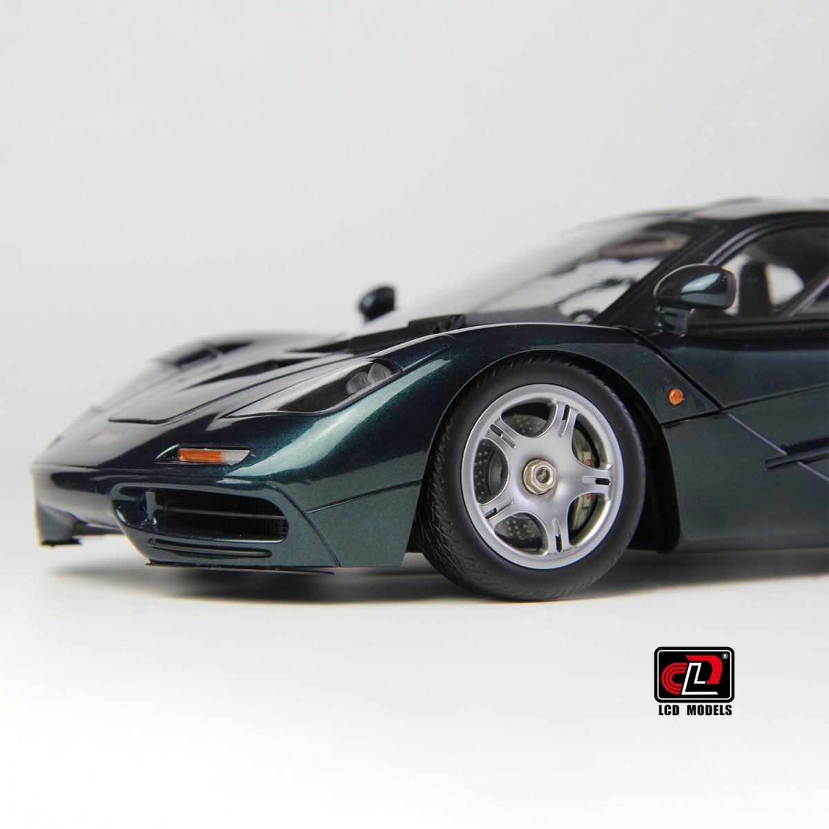 LCD 1/18 McLaren F1 XP5 - Green Diecast Model Car - Garage 73
