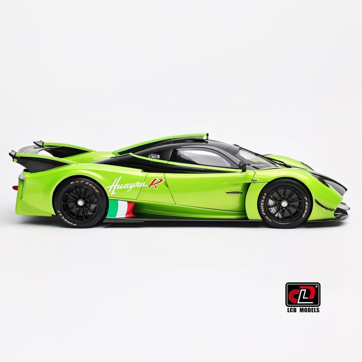 LCD 1/18 Pagani Huayra R - Green - Garage 73