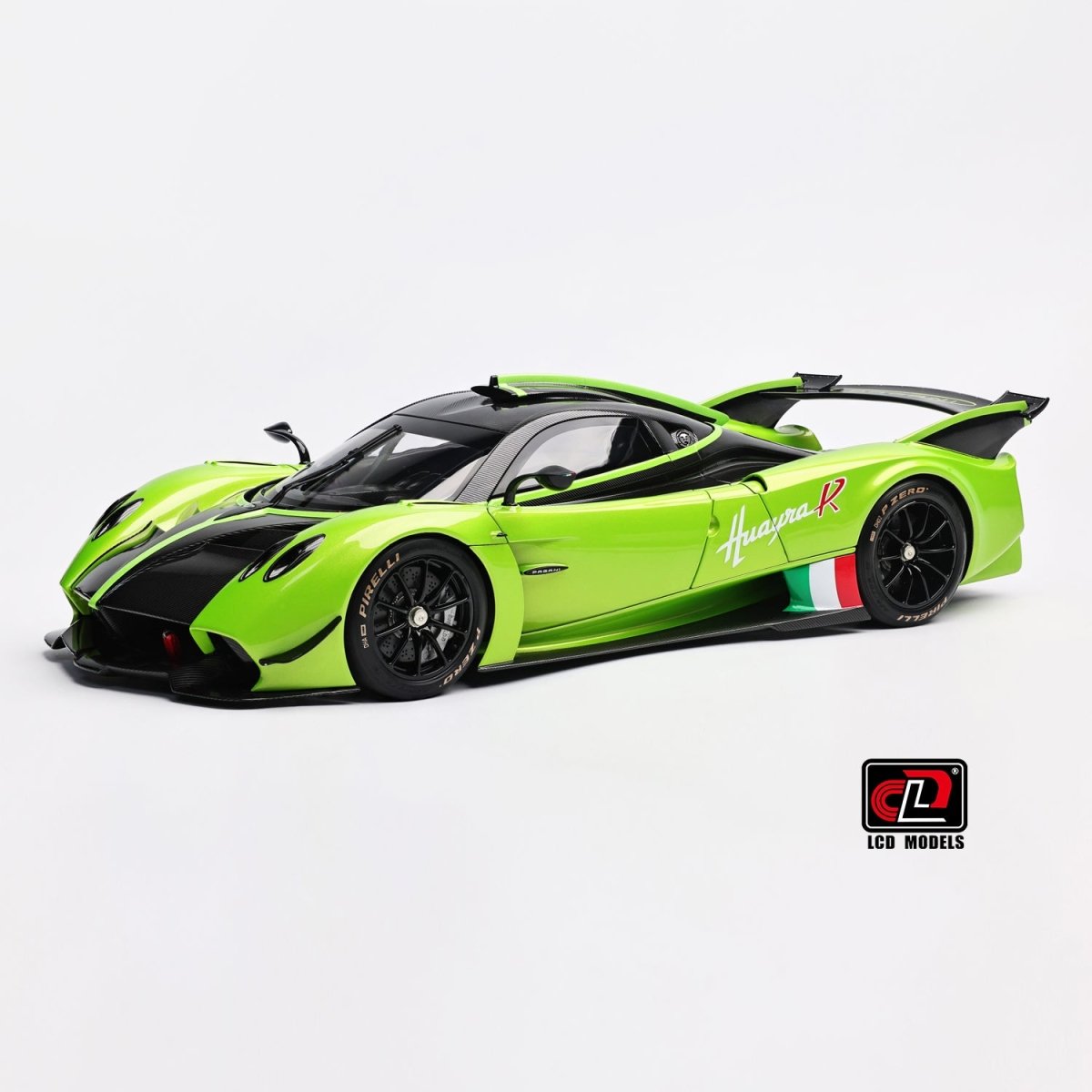 LCD 1/18 Pagani Huayra R - Green - Garage 73