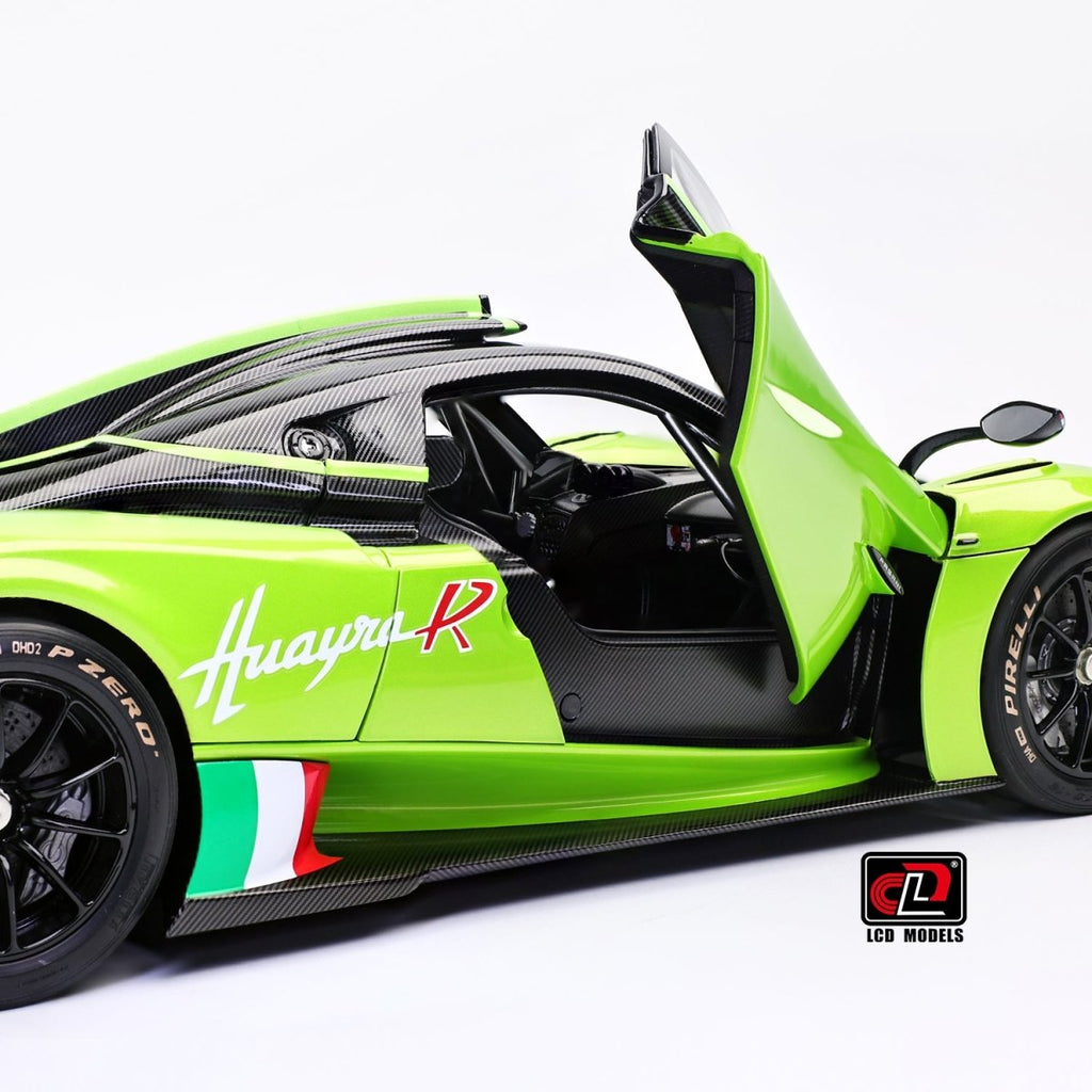 LCD 1/18 Pagani Huayra R - Green - Garage 73