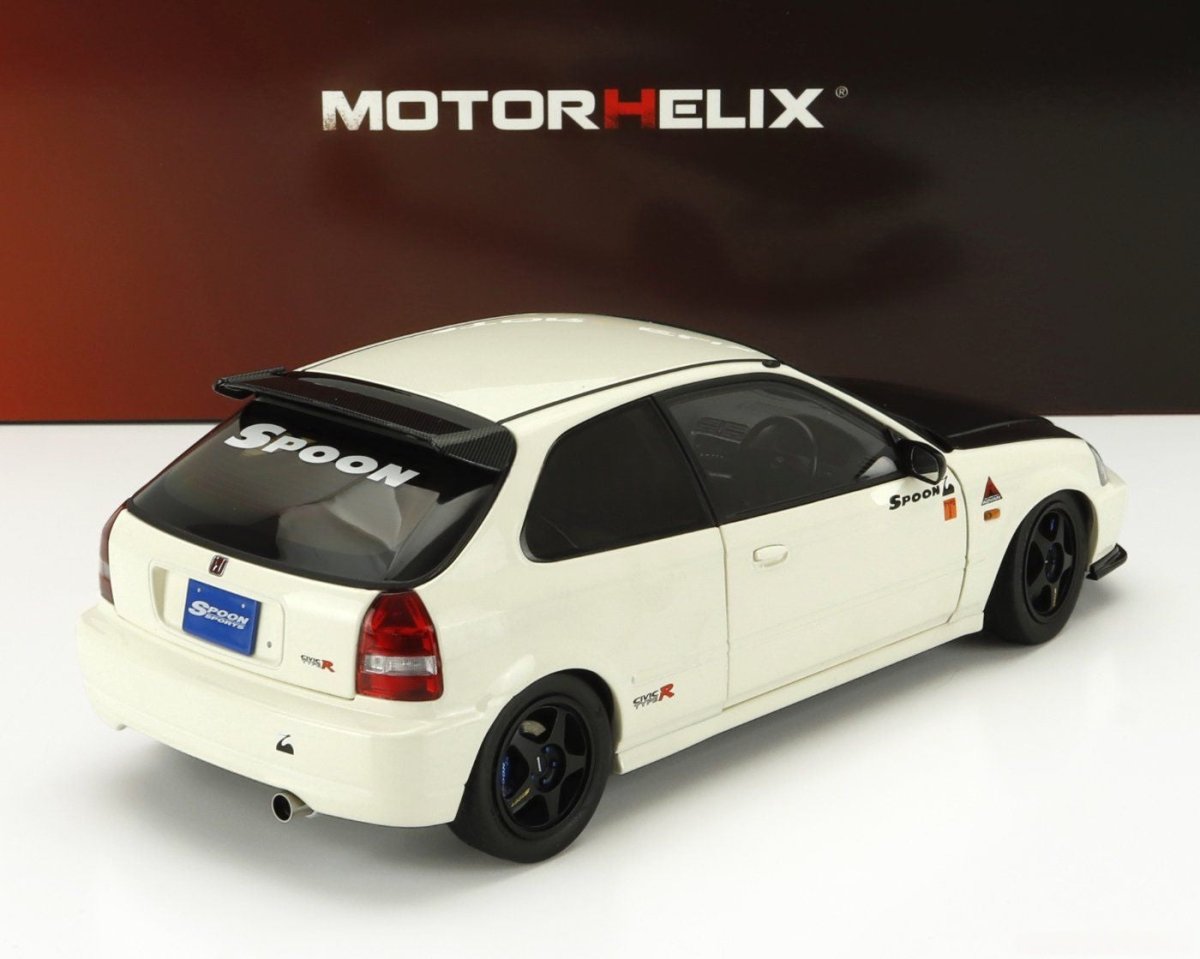 Motorhelix 1/18 CIVIC EK9 TYPE R SPOON WITH ENGINE AND ACC
