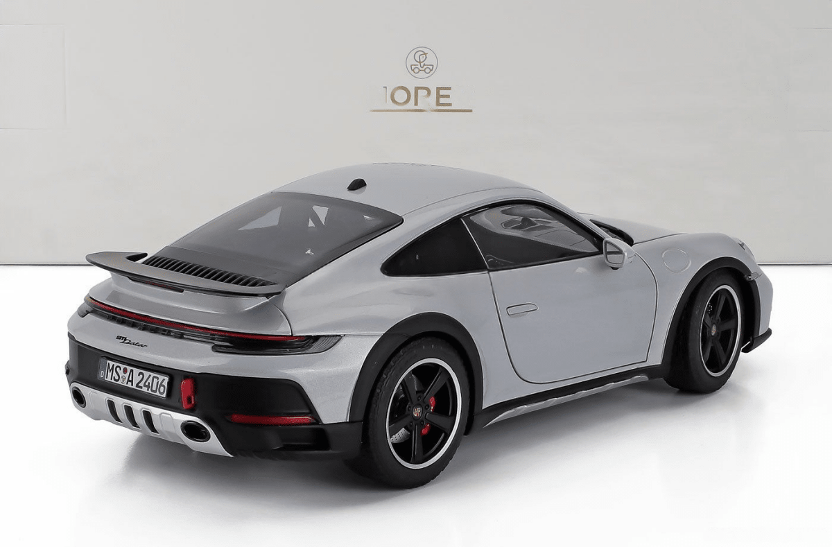 Norev 1/18 Porsche 911 992 DAKAR COUPE 2023 - Garage 73