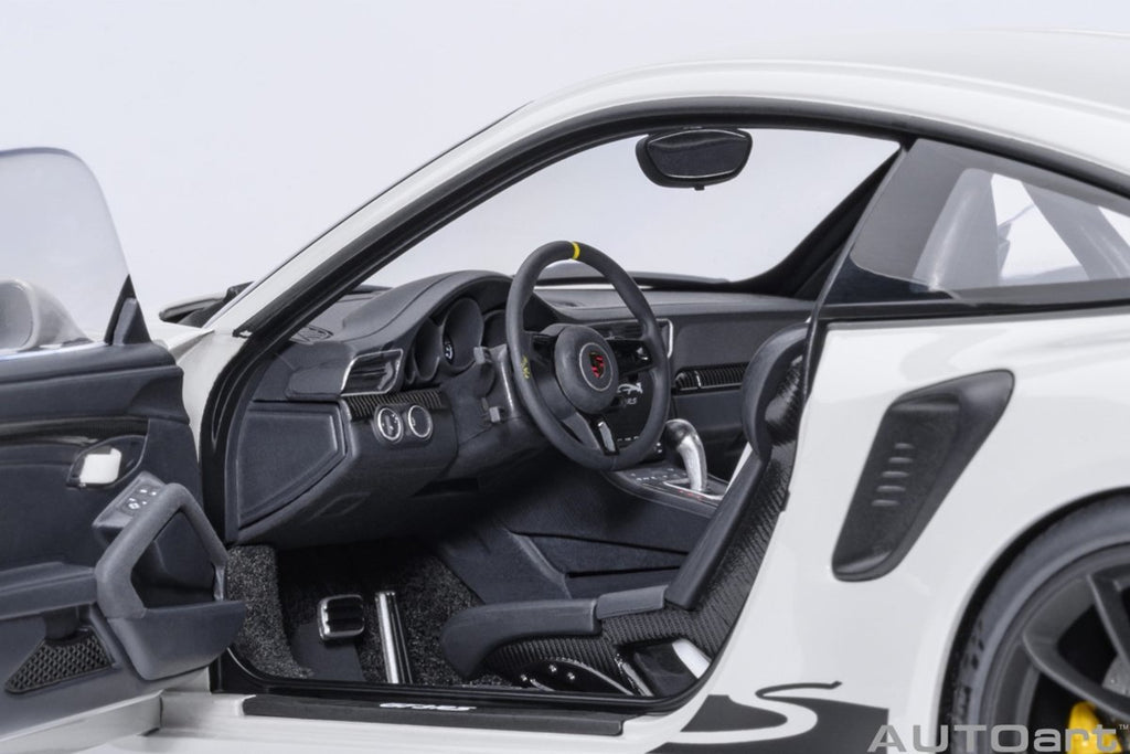 1:18 Porsche 911 991.2 GT3 RS Crayon Diecast Car by AutoArt