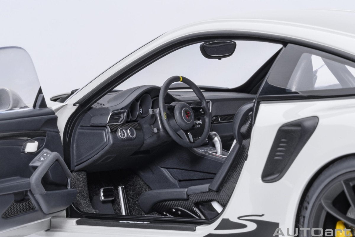 1:18 Porsche 911 991.2 GT3 RS Crayon Diecast Car by AutoArt
