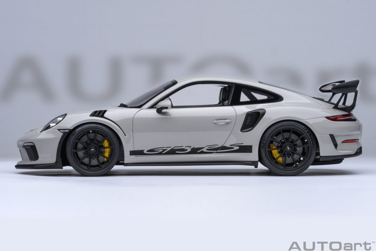 1:18 Porsche 911 991.2 GT3 RS Crayon Diecast Car by AutoArt