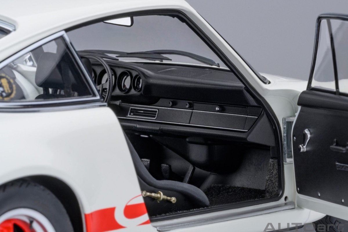 Porsche 911 Carrera RS 2.7 Circuit Wolf 1:18 Diecast Model Car — AutoArt - Garage 73