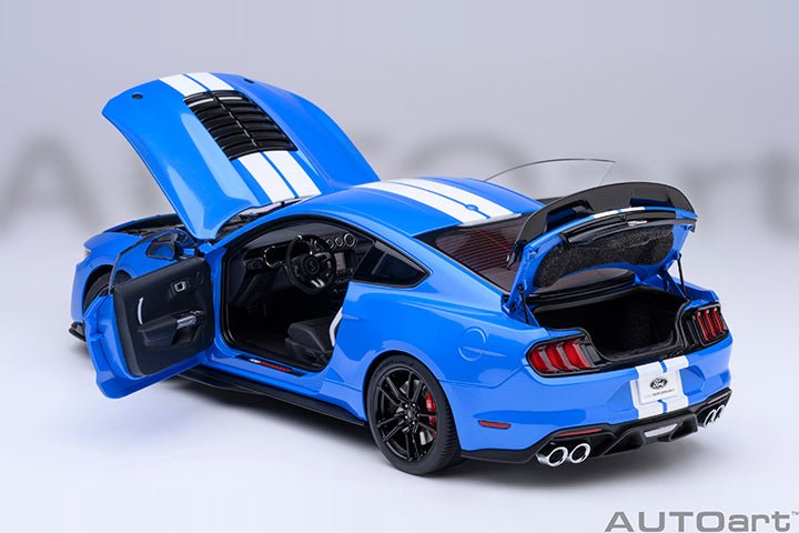 AUTOART - 1/18 - FORD MUSTANG SHELBY GT500 (GRABBER BLUE) - Garage 73