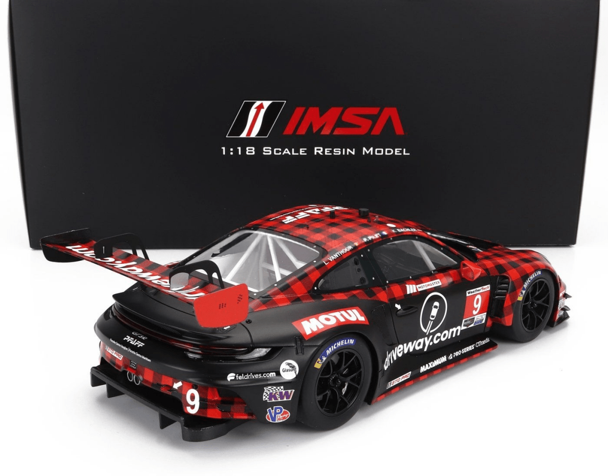 TRUESCALE - 1/18 - PORSCHE - 911 992 GT3 R TEAM PFAFF MOTORSPORTS N 9 WINNER GTD PRO CLASS 12h SEBRING 2023 - Garage 73